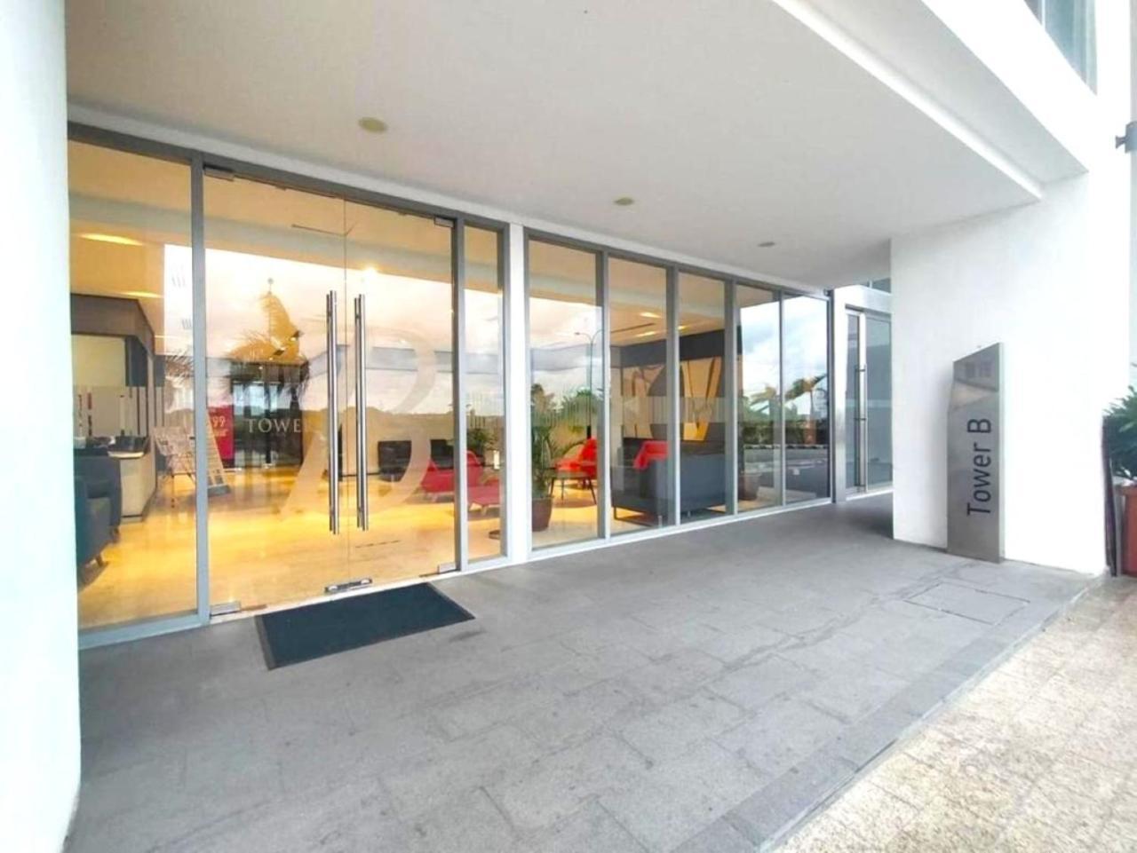Silverscape Seaview Residence Melaka Eksteriør billede