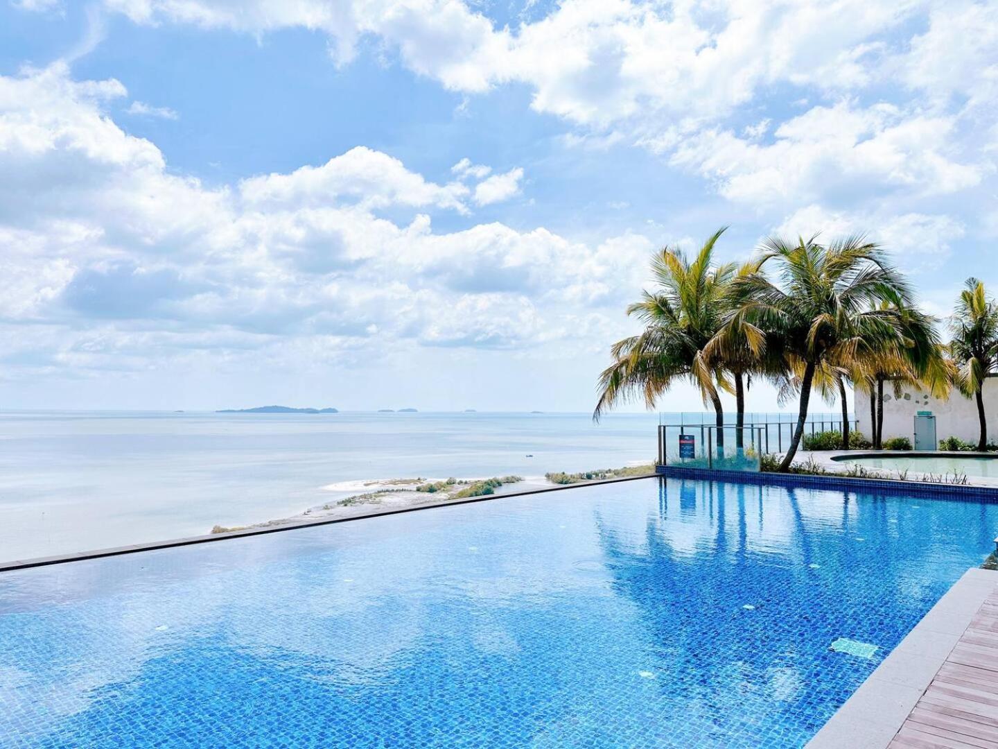 Silverscape Seaview Residence Melaka Eksteriør billede
