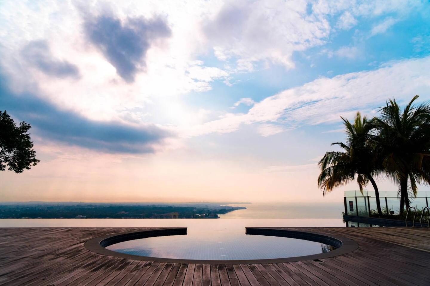 Silverscape Seaview Residence Melaka Eksteriør billede