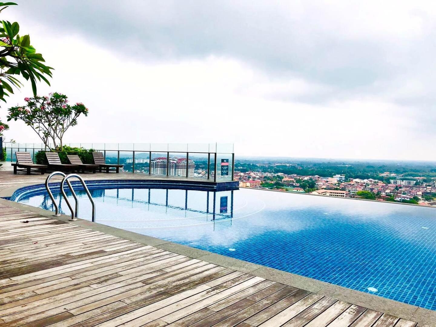 Silverscape Seaview Residence Melaka Eksteriør billede